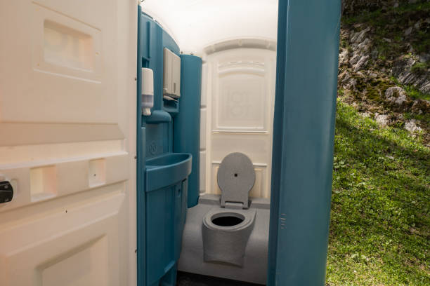 Porta potty delivery and setup in Pullman, WA